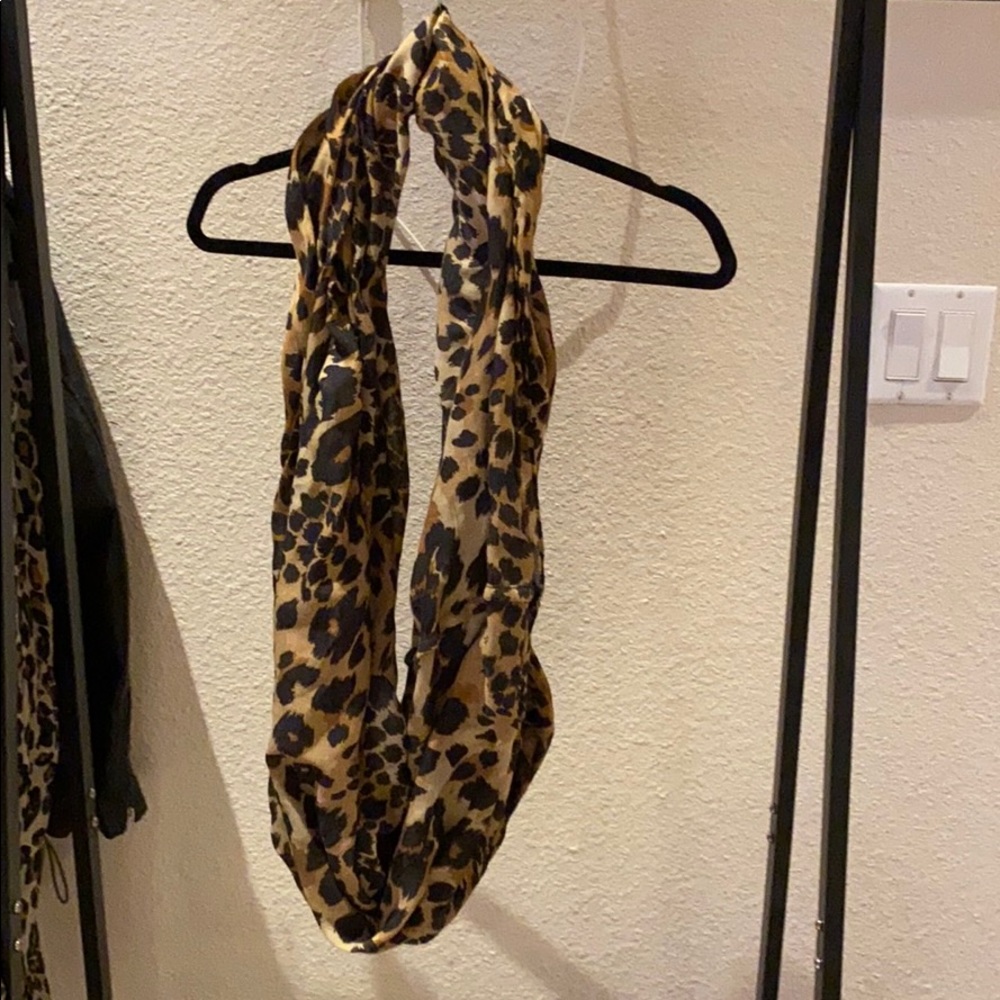 Infinity scarf